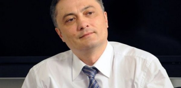 Mikayıl Cabbarov onu direktor təyin etdi