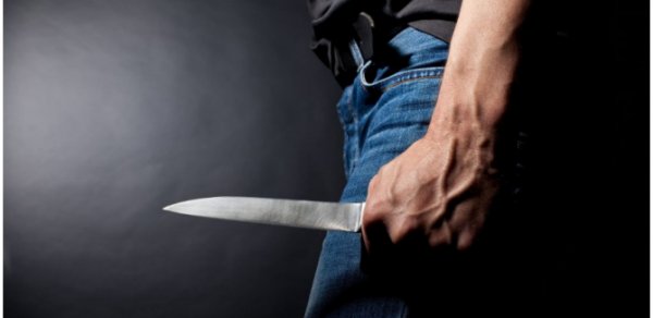 Bakıda qəribə hadisə: Kişi ona əxlaqsız təklif edən homoseksualı bıçaqladı