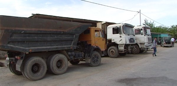 "Azərbaycanın bu qəsəbəsində "Kamaz"ı olmayana qız verilmir" - VİDEO