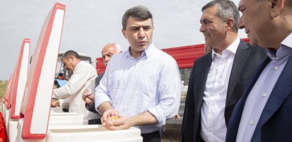 “Cocuq Mərcanli sakinlərinə gübrə və toxumlar pulsuz veriləcək” - Nazir