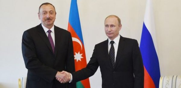 İlham Əliyev Putini təbrik edib