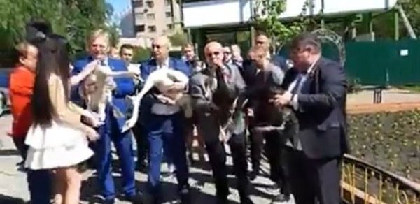 Azərbaycanlı deputat Şuşanın işğalı günü bayram etdi - VİDEO