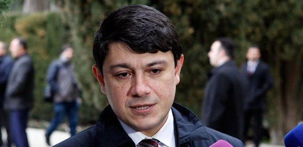 Yeni komitə sədri kadr islahatına başlayır: kimlər gedir?