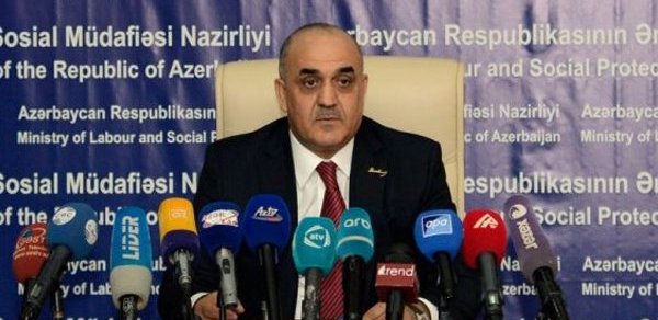 Səlim Müslümovun yüksək vəzifələrdə olan qohumları da işdən çıxarılır - ADLAR