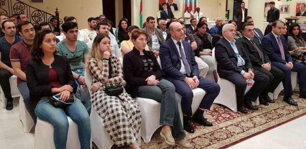 Azərbaycanın Qətərdəki səfirliyində Heydər Əliyevlə bağlı tədbir keçirildi