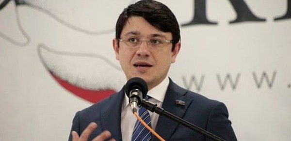 Yeni komitə sədri 5 nəfəri işdən çıxarıb