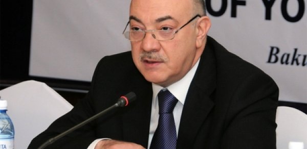 Fuad Ələsgərov: “Ordumuz öz gücünü aprel döyüşlərində göstərib”