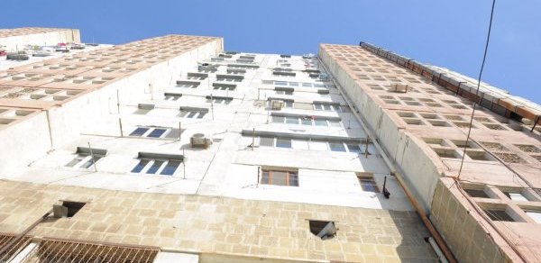 Həkim olmaq istəyirdi, özünü öldürdü - Sumqayıtda abituriyentin intiharının dəhşətli təfsilatı