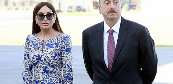 İlham Əliyevlə xanımı məşhur məktəbin açılışında
