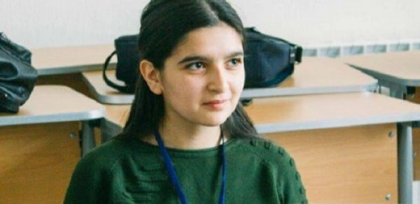 Xaçmazlı bu qız 700 bal topladı - FOTO