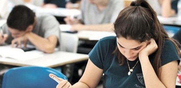 7 abituriyent 700 bal topladı - 31 nəfərin nəticələri ləğv edildi
