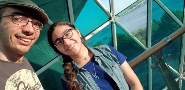 Azərbaycanın ən savadlı bacı-qardaşı: Hər ikisi 700 bal topladı 