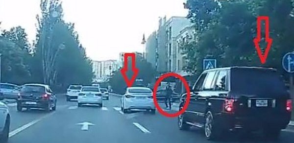 Piyadalara qənim kəsilən "Range Rover" və "Hyundai" kameraya belə düşdü - VİDEO