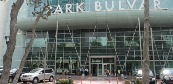 Bakıda 14 yaşlı qız “Park Bulvar”da itkin düşdü - polis hər yerdə onu axtarır