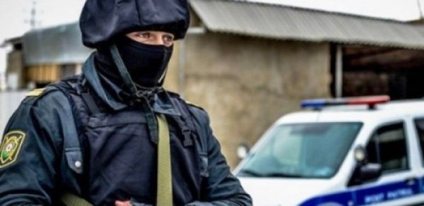 Azərbaycanda şirkətin anbarından qumbaralarla dolu qutu tapıldı - ƏMƏLİYYAT