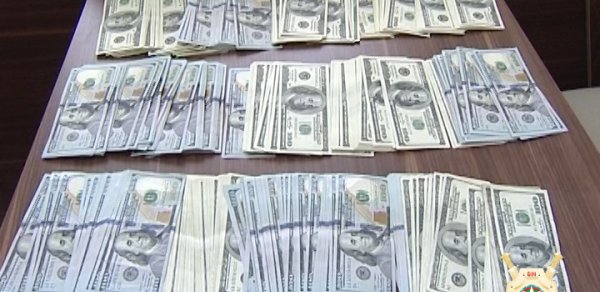 Bakıda işçi müdirin 70 min dollarını necə oğurladı? - PLANIN DETALLARI