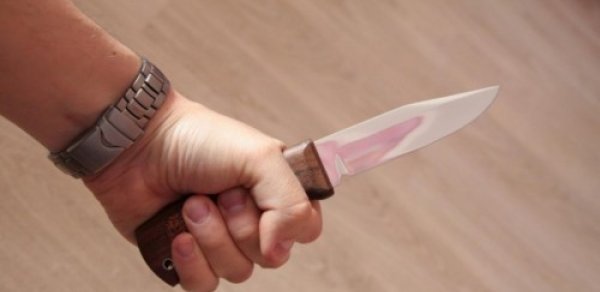 2 qardaş əlbir olub qonşunu bıçaqladı