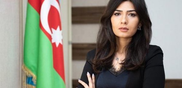 Yeni nazir bu xanımı özünə müşavir təyin etdi