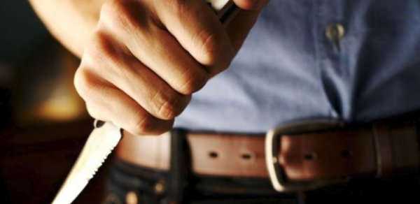 "Son zəng" günü şagirdlər arasında dava, bıçaqlanan var