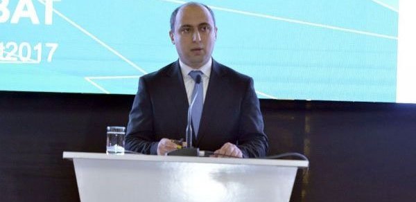 Azərbaycanda müəllimlərin maaşı açıqlandı: 700-900 manat