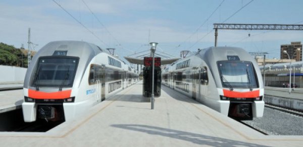 Bakı-Sumqayıt-Bakı qatarlarına əlavə iki vaqon qoşuldu - TIXACA GÖRƏ