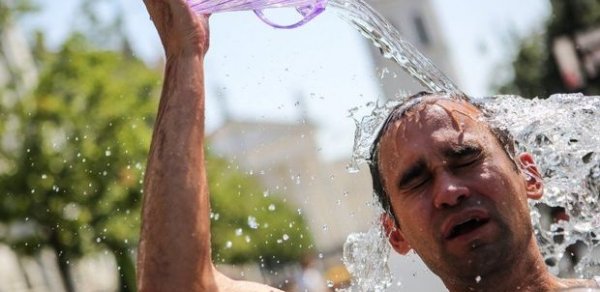 İsti havada işçi işlədənlər 2 min manat cərimə olunacaq – Nazirlikdən xəbərdarlıq