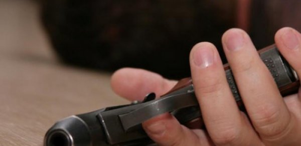 Bakıda özünü güllələyən polis zabiti öldü