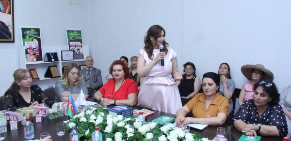"Bitkilərin sirli dünyası" kitabı ictimaiyyətə təqdim edilib