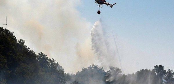 Ağsuda yanğını söndürməyə helikopter göndərilib