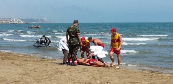 Lənkəranda iki nəfər dənizdə batıb