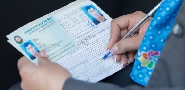 Yeni nəsil şəxsiyyət vəsiqələrinin verilmə tarixi dəyişdirildi - Prezident qanun imzaladı