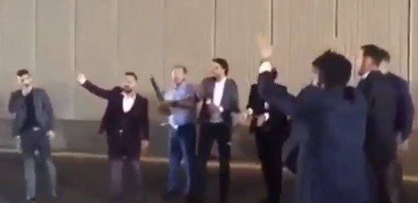 Bakıda tuneli bağlayıb, şampan partladan gənclər tutuldu: Məmur oğlu deyillərmiş - VİDEO