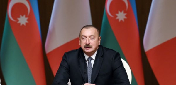 “Mən ölkəmizi tərifləməklə məşğulam, bunu gizlətmirəm”- Prezident