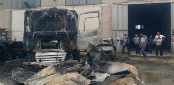 Sumqayıtda baş verən partlayışın görüntüsü yayıldı - VİDEO