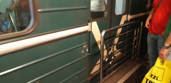 Bakı metrosunda maşinistdən qəribə addım - hər kəsi qorxuya saldı - VİDEO