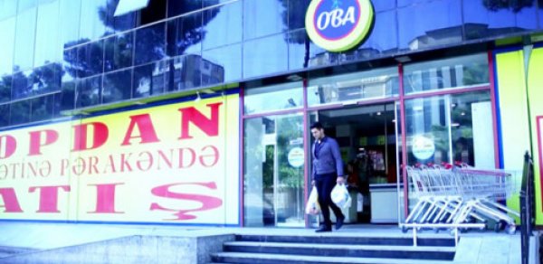 “OBA” marketin administratoru bıçaqlandı – Əxlaqsız hərəkətə görə