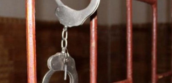 5 qadını fahişəliyə cəlb edən özünü təqsirli bilmir