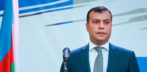 Nazir iki məmuru işdən çıxartdı, yeni rəis təyin etdi