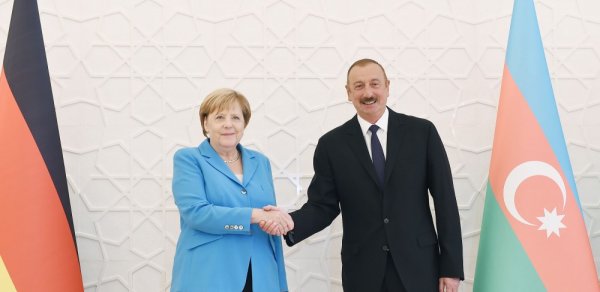 SİYASƏT