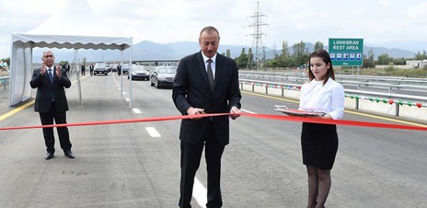 Prezident Ələt-Astara-İran avtomobil yolunun açılışında - FOTOLAR
