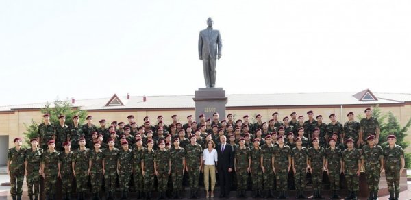 Naqif Həmzəyev: "Heydər Əliyev kimi gənclərin Vətəni müdafiəyə hazır olması Azərbaycan dövlətinin gücündən xəbər verir"