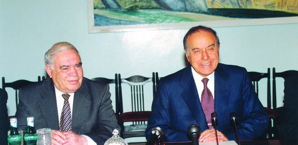 SİYASƏT