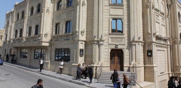 Bakı İslam Universiteti: "Fəaliyyətimizi dayandırmamışıq"