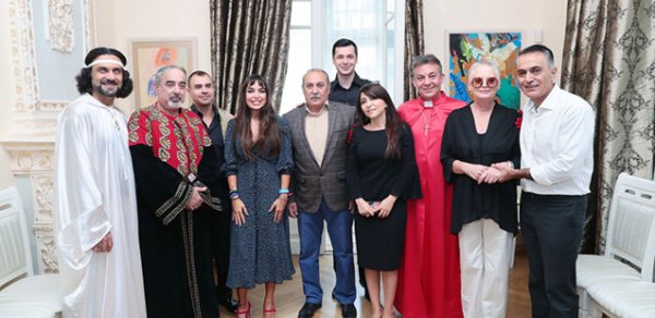 Leyla Əliyeva tamaşa premyerasında - Fotolar