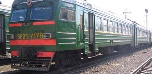 60 yaşlı kişi özünü Bakı-Tbilisi qatarının altına atdı - Cibindən məktub tapıldı