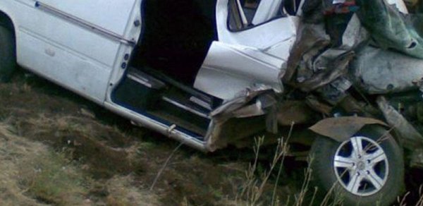 Lənkərandan Bakıya gələn mikroavtobus aşdı: yaralılar var