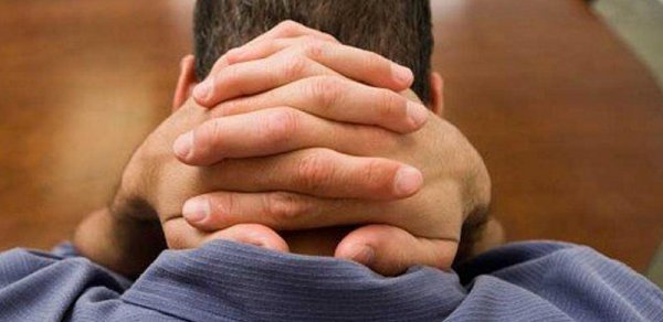 Bakıda iki bacı kişinin başına oyun açdı