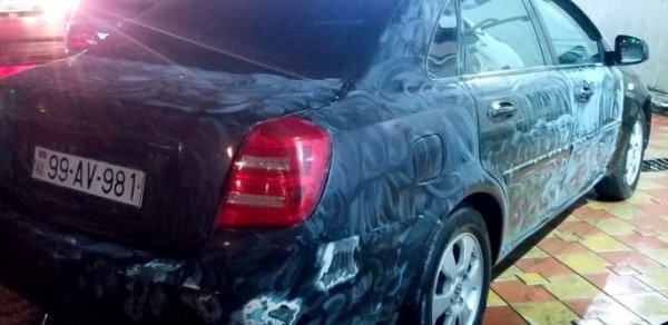 Bakıda taksi sürücüsünün maşınını "moyka"da oğurladılar: indi də cərimə tələb edirlər