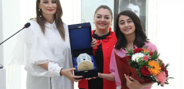 “İstedadlı qızlara daha çox dəstək olmalıyıq” - Qənirə Paşayeva