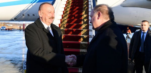 SİYASƏT